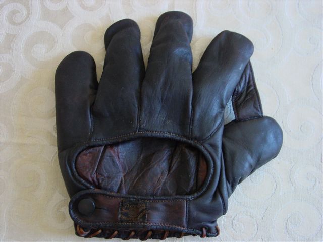 Victor, Wright & Ditson 1 Inch Web Black Back